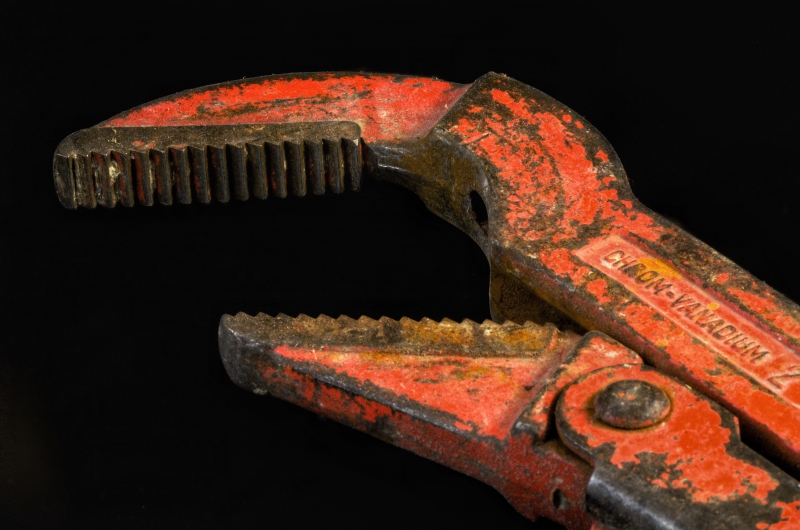 sasu-LA BOLLENE VESUBIE-min_pipe-wrench-318084